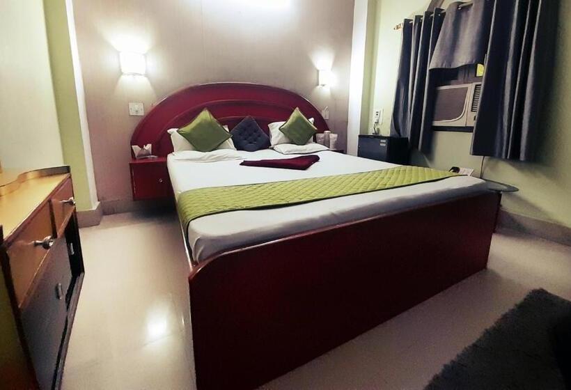 バルコニー付きデラックスルーム, Sawpanlok Residential