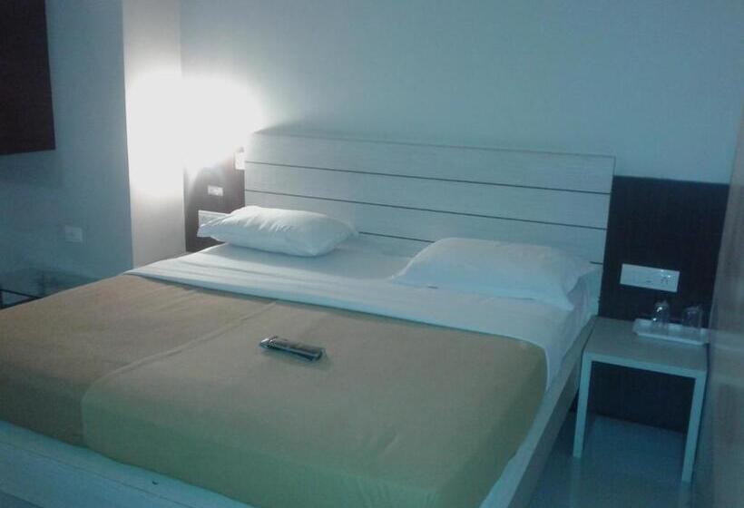 不带空调的标准房间, Sham Suman, Kolhapur  Opposite To Mahalaxmi Temple