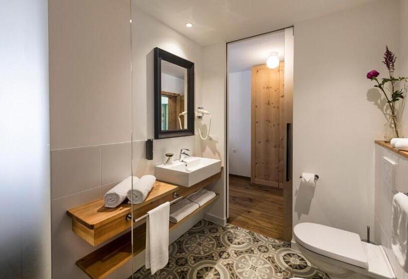 Номер Стандарт, Spanglwirt