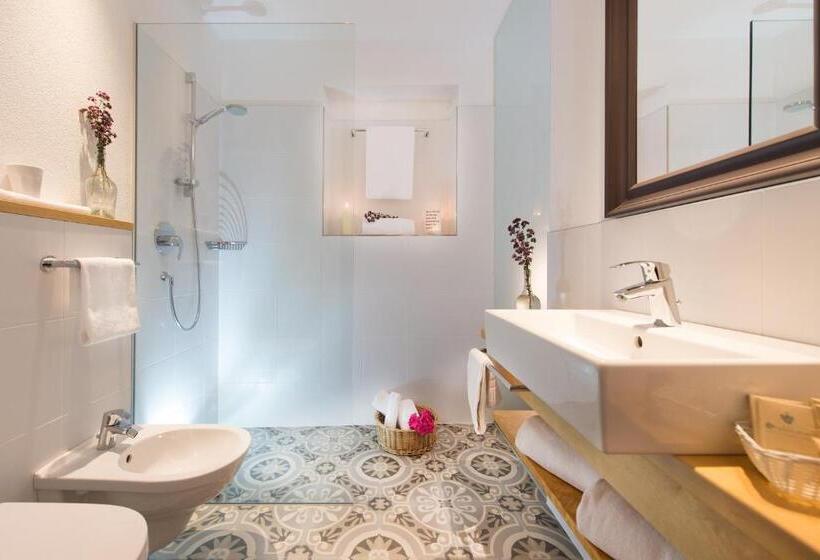 Номер Deluxe, Spanglwirt