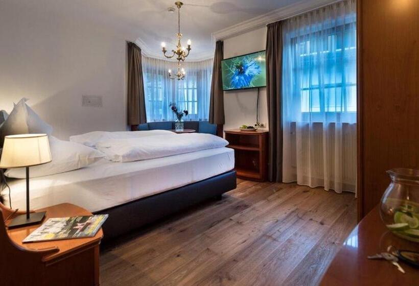 Номер Стандарт, Spanglwirt