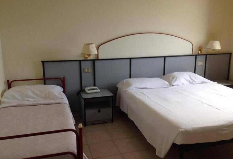 スタンダードトリプルルーム, Villa Dei Romanzi