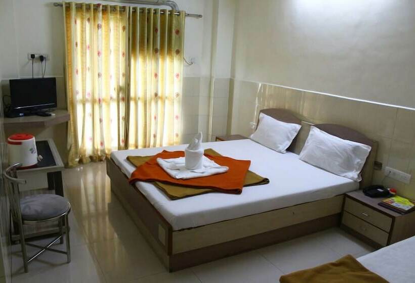 Quarto Executivo, Krishna Park Resort