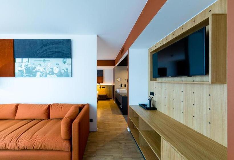 Люкс, Mk | Hotel Rüsselsheim