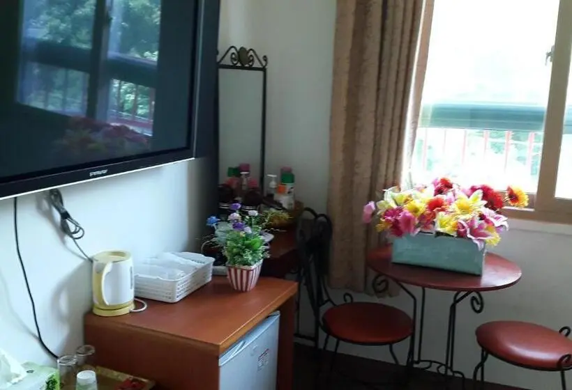 اتاق استاندارد با چشمانداز کوهستان, Saipan Motel With Sea View