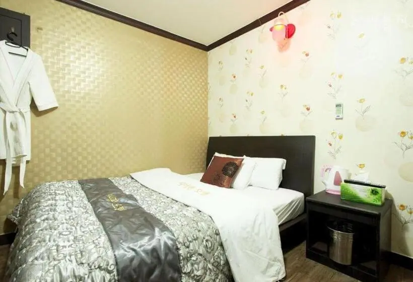 اتاق استاندارد با چشمانداز کوهستان, Saipan Motel With Sea View