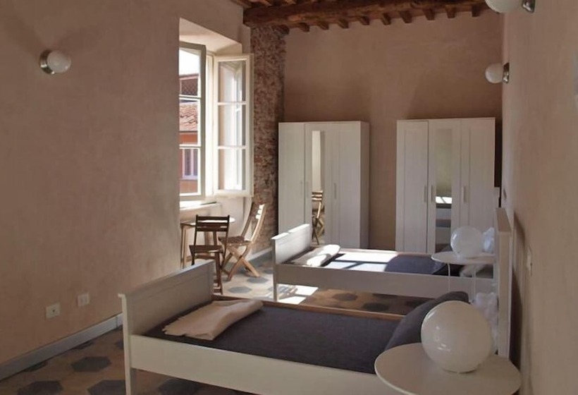 带共用浴室的标准房间, Ostello Palazzo Nizza