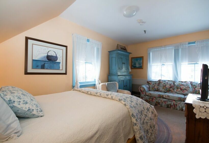 إستوديو ديلوكس, Old Stagecoach Inn