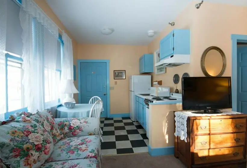 デラックススタジオ, Old Stagecoach Inn