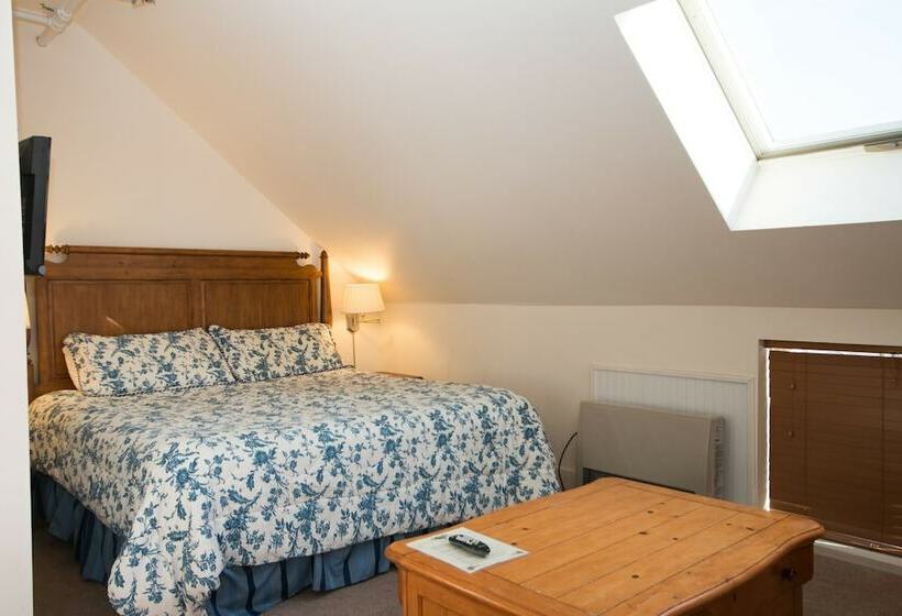 إستوديو ديلوكس, Old Stagecoach Inn