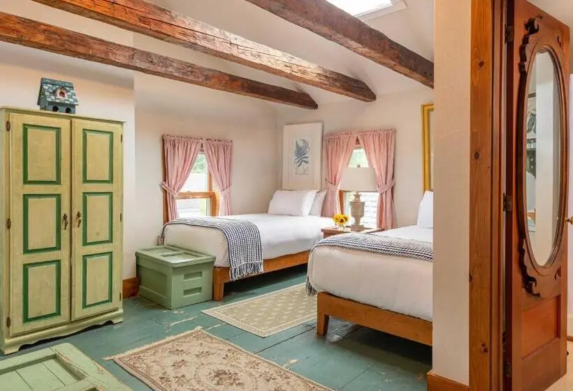 キングサイズベッドのデラックススイート, Old Stagecoach Inn