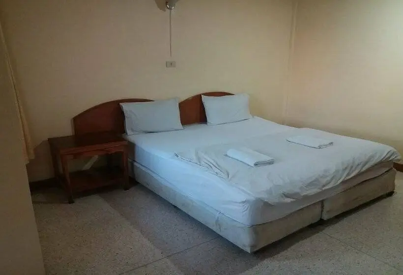 اتاق استاندارد, Chaiyaphruk Grand