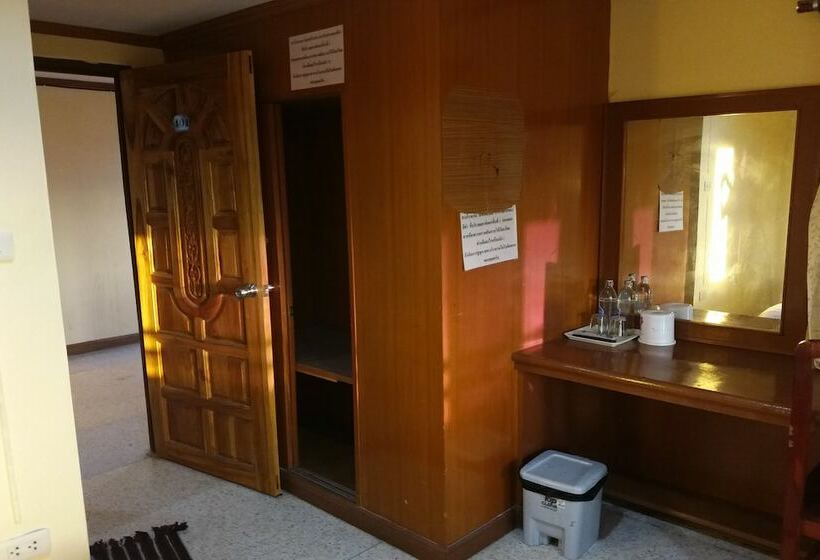 スタンダードルーム, Chaiyaphruk Grand