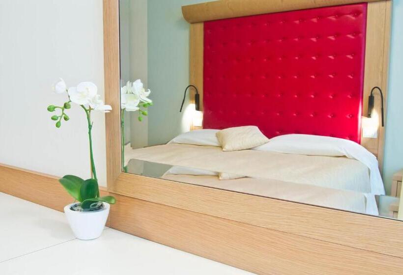 חדר סופריור, Desiderio