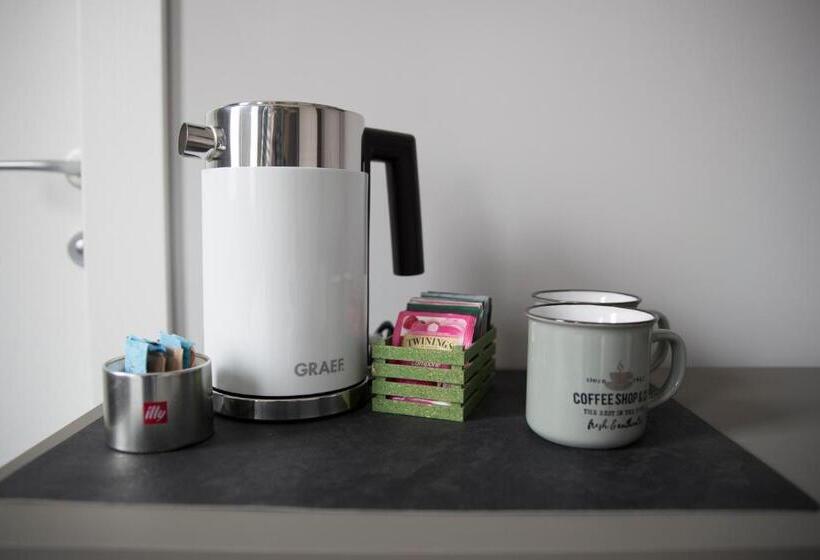 スーペリアールーム, Mathis