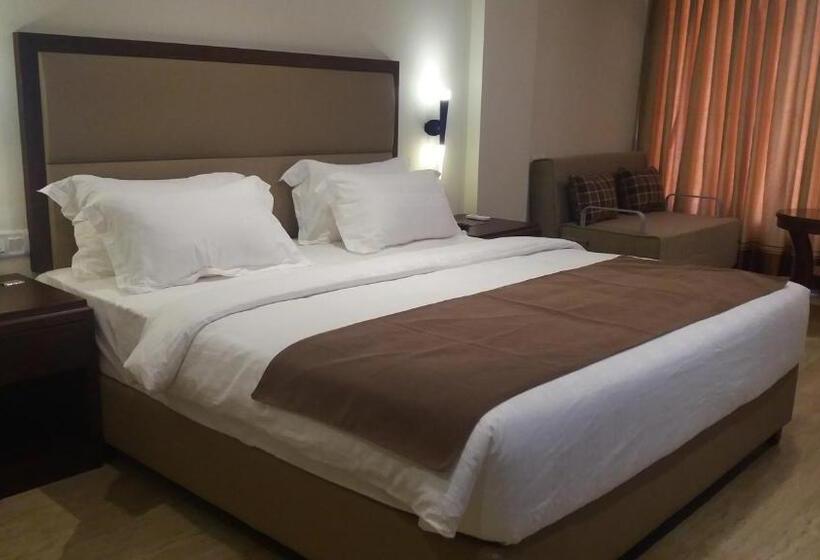 Классический Номер, The Grand Legacy Resort & Spa   Tgl   Pure Vegetarian Mahabaleshwar