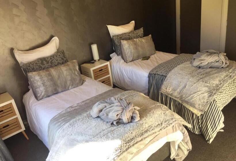 Номер Deluxe, Three Thirty B & B