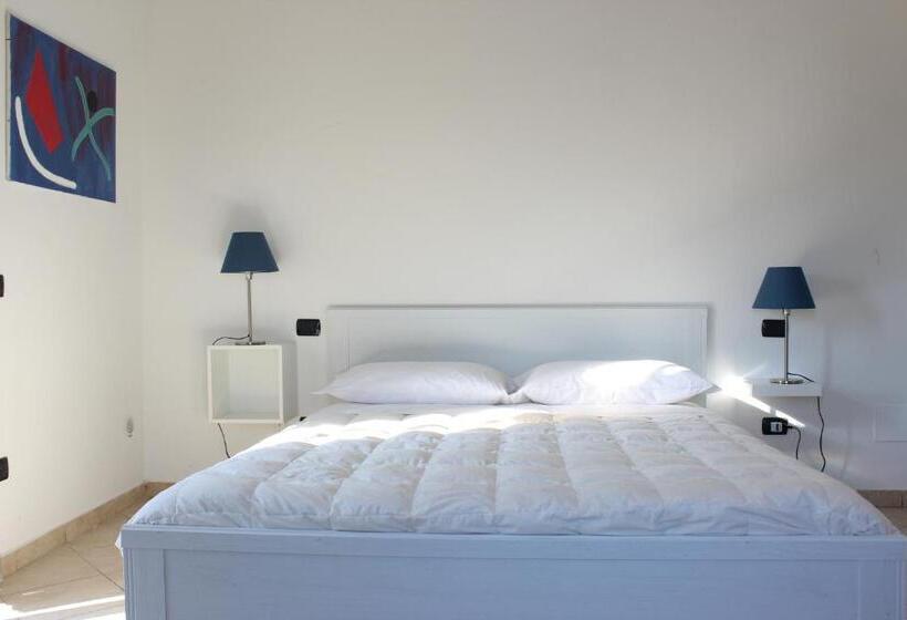 1 Szobás Apartman Terasszal, B&b Dumbolo