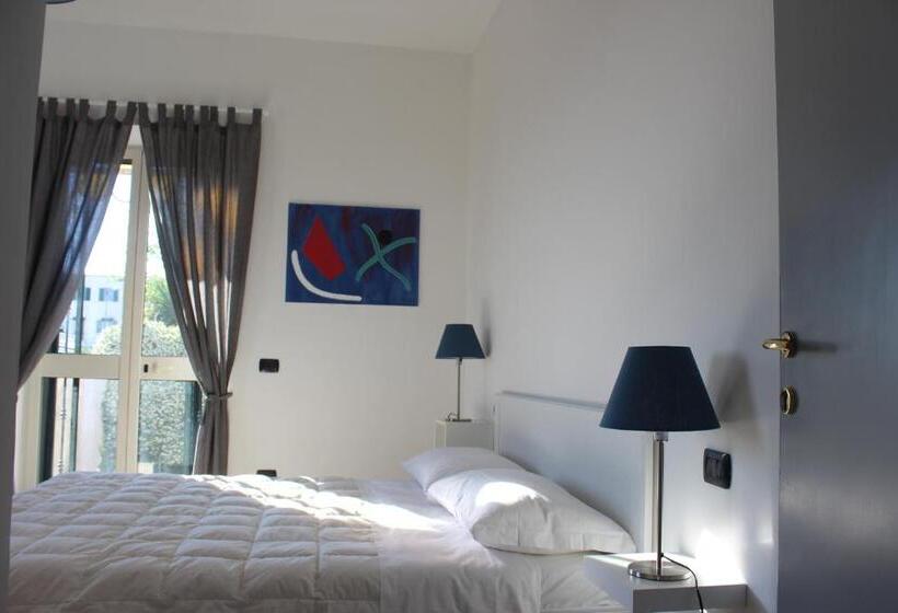 1 Szobás Apartman Terasszal, B&b Dumbolo