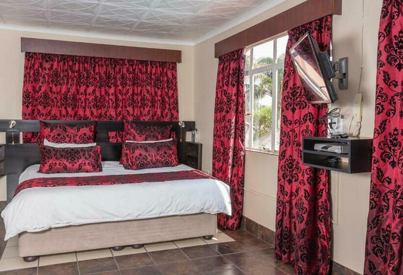 Standard-huone Allasnäkymä, El Gran Chaparral Guest House