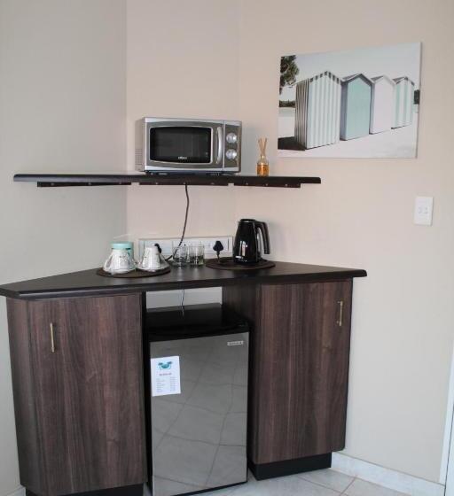 Perhehuone, El Gran Chaparral Guest House