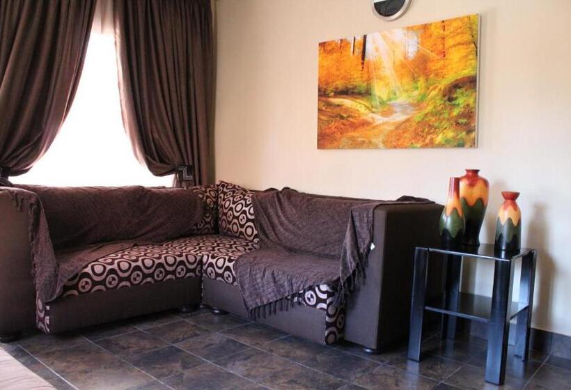 Perhesviitti, El Gran Chaparral Guest House