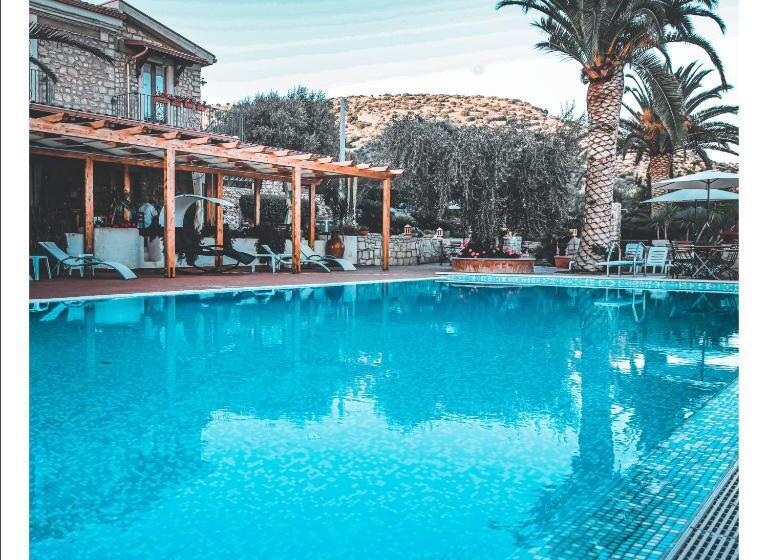 اتاق استاندارد, Le Cese