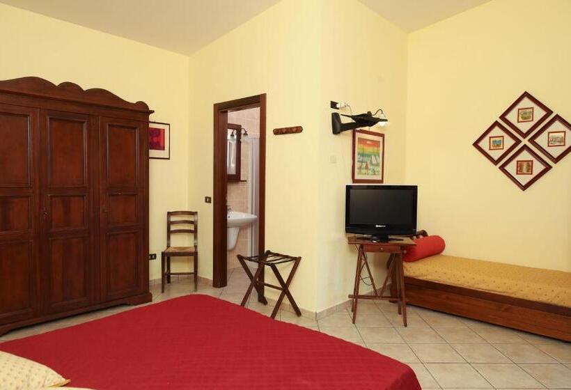 اتاق استاندارد سه نفره, Le Cese