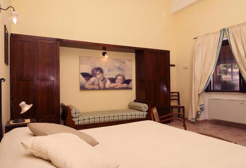 اتاق استاندارد چهار تخته, Le Cese