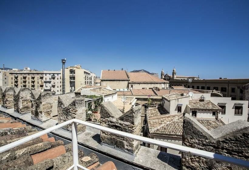 اتاق رمانتیک, Palazzo Vatticani