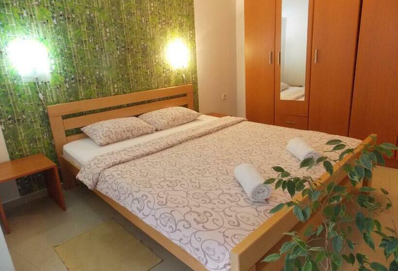 آپارتمان 1 خوابه, Hostel Stannadan