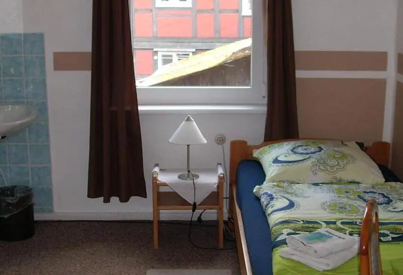 Chambre Standard Individuelle, Bürgerstube