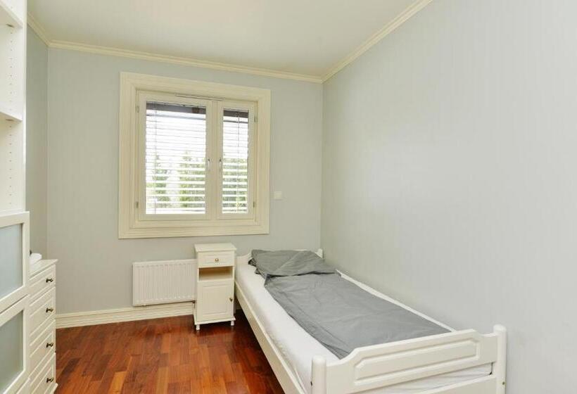 标准单人间, Elton