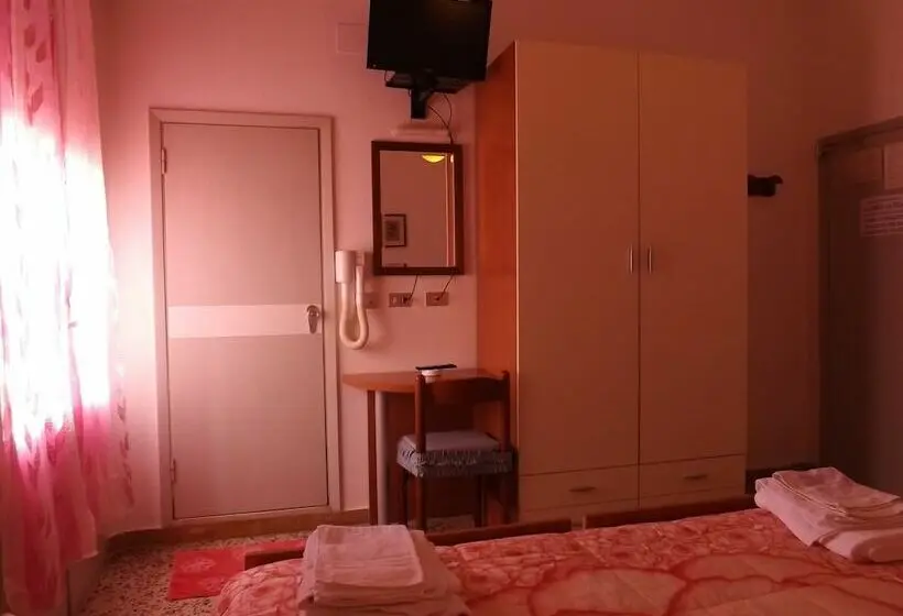 اتاق استاندارد, La Vela