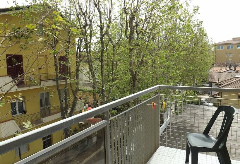 スタンダードルーム, La Vela