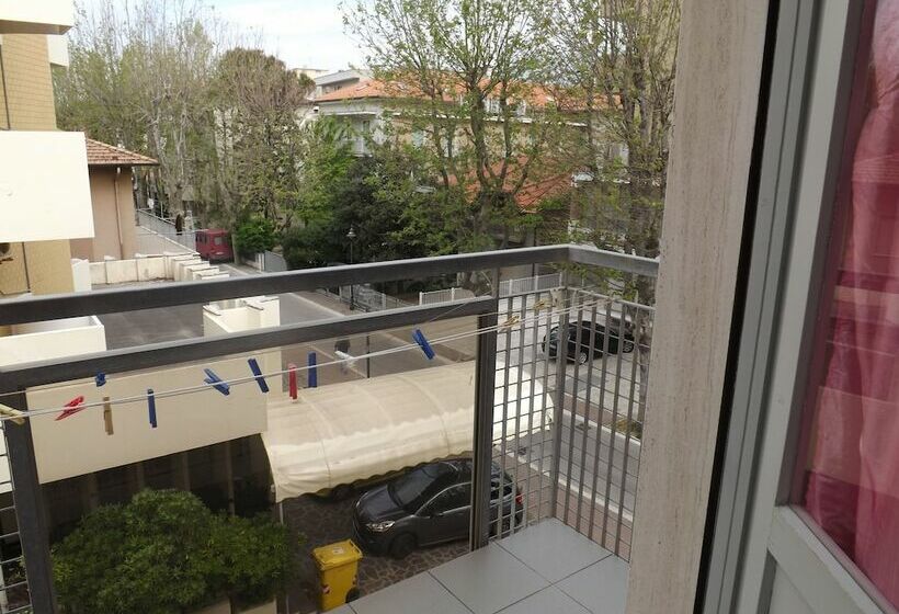 スタンダードルーム, La Vela