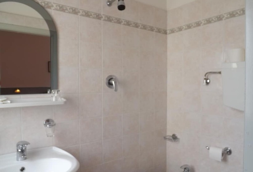 スタンダードトリプルルーム, La Vela