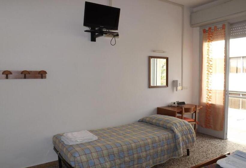 スタンダードトリプルルーム, La Vela