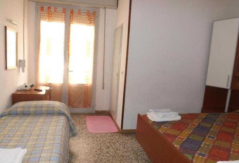 スタンダードトリプルルーム, La Vela