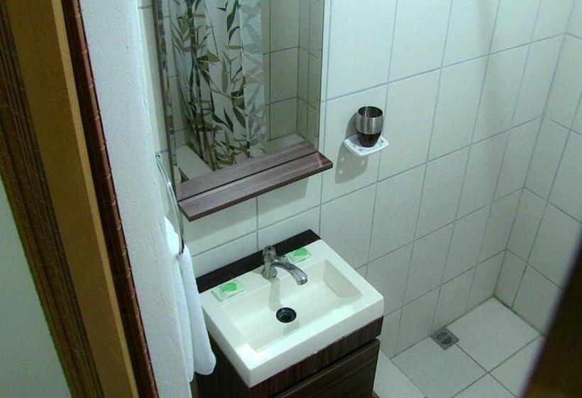 اتاق لوکس, La Palapa Hut Nature Hostel