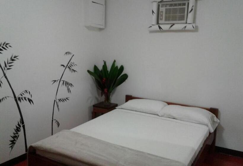 اتاق لوکس, La Palapa Hut Nature Hostel