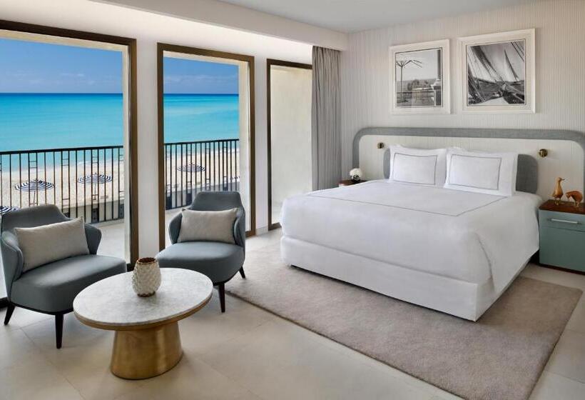 اتاق اجرایی با چشم‌انداز دریا, Al Alamein