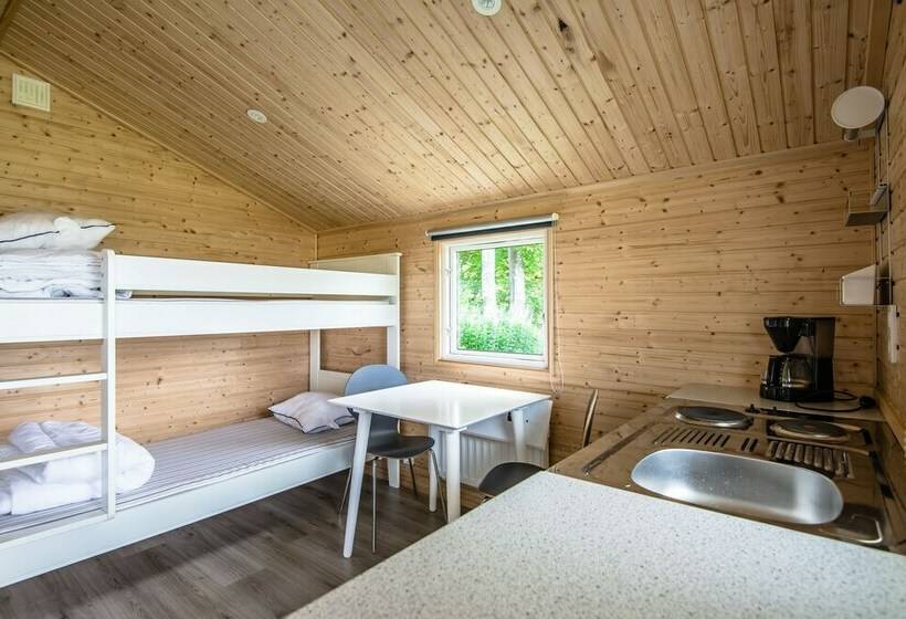 בקתה, Halens Camping Och Stugby