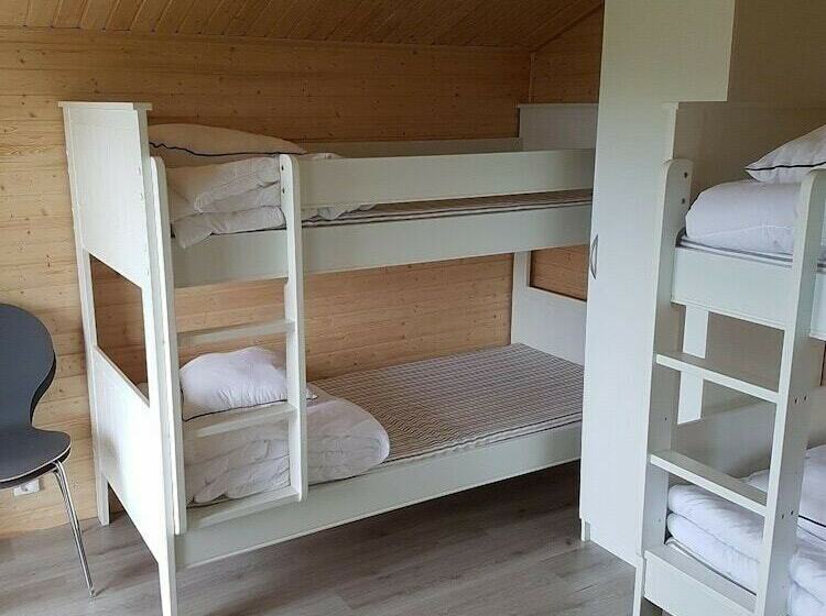 בקתה, Halens Camping Och Stugby