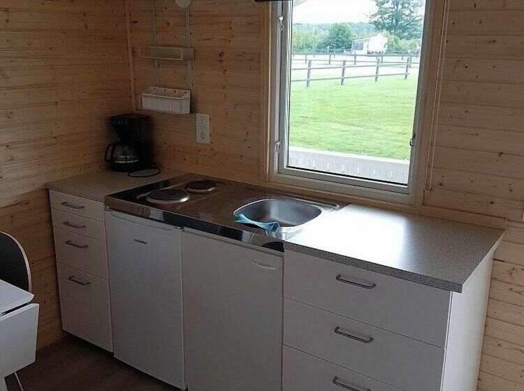Хижина, Halens Camping Och Stugby