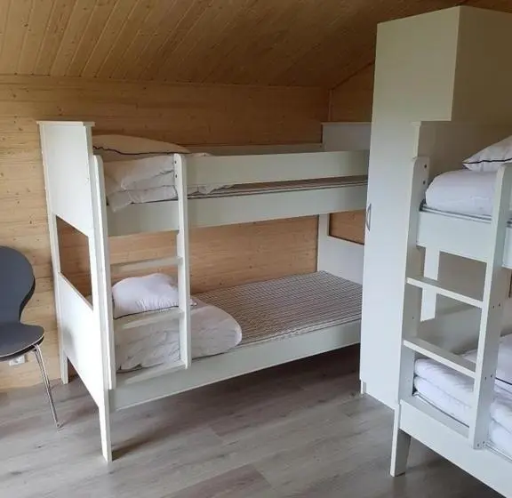 キャビン, Halens Camping Och Stugby