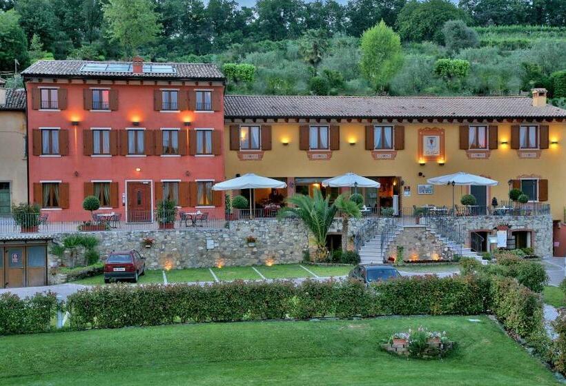 침실 2개 스위트, La Zerla