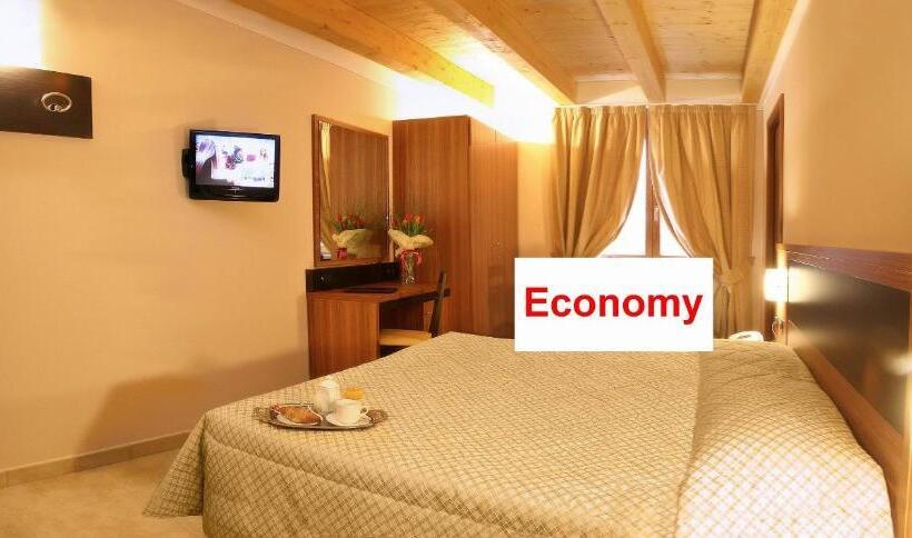 이코노미 룸, La Zerla