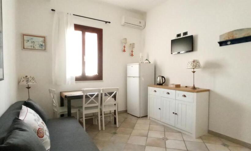 Апартаменты 1 Спальня Нижний Этаж, Molo Di Levante   Rent Apartment
