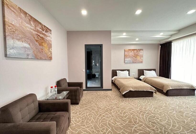 غرفة قياسية, Astor